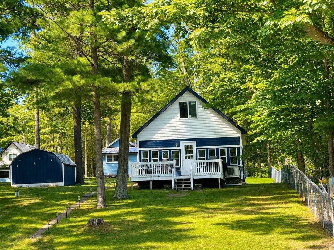 House in Traverse City, Michigan, United States 2 - 18659235