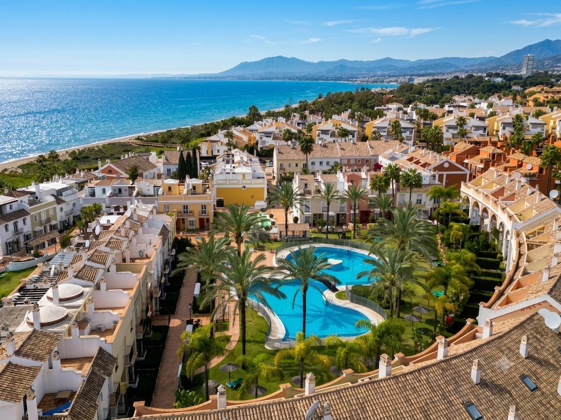 Townhouse in Marbella, Andalusia, Spain 1 - 18659690
