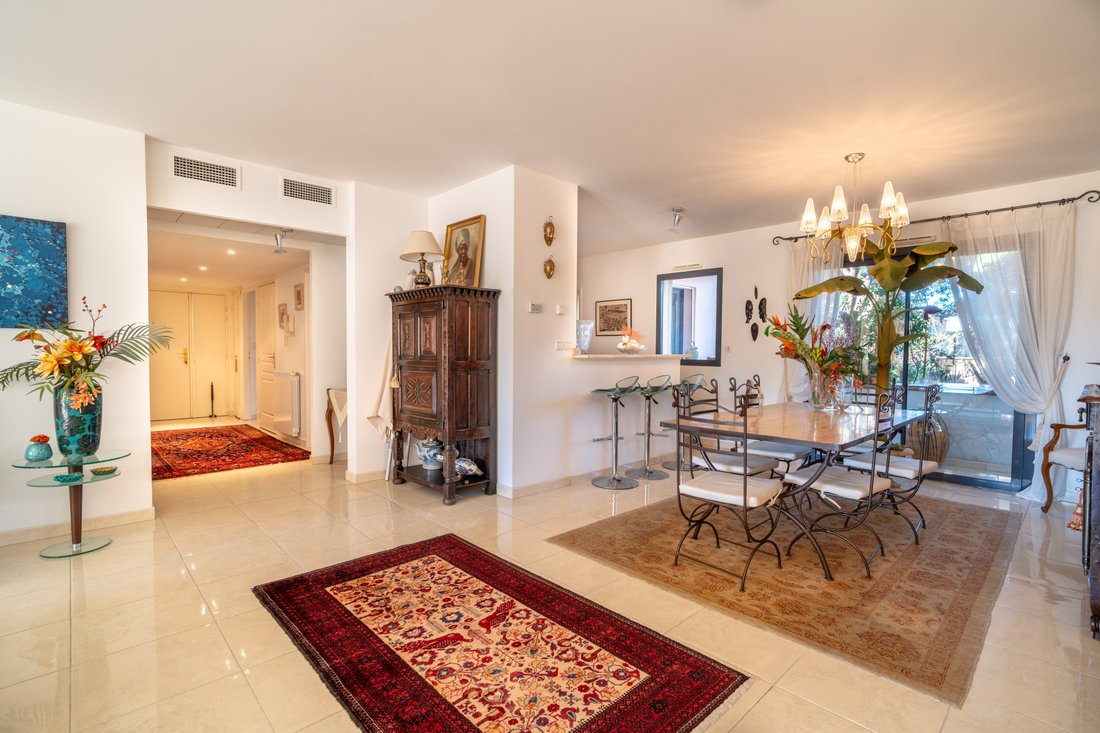 Apartment in Hyeres, Provence-Alpes-Côte d'Azur, France 5 - 18659565