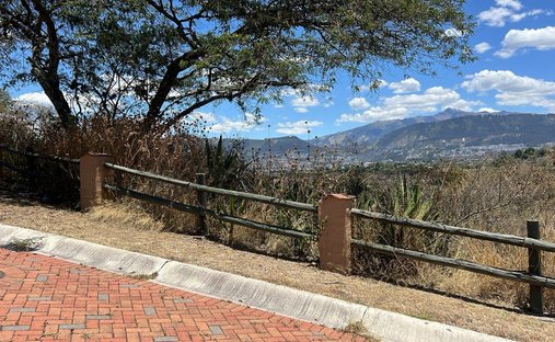 Terreno a Quito, Provincia del Pichincha, Ecuador 1