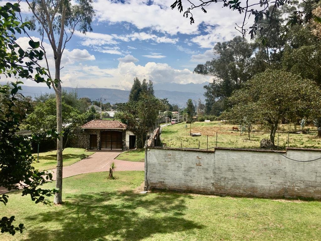 Land in Quito, Pichincha, Ecuador 1 - 18661474