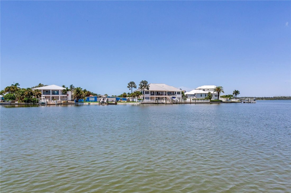 House in Madeira Beach, Florida, United States 4 - 18659186