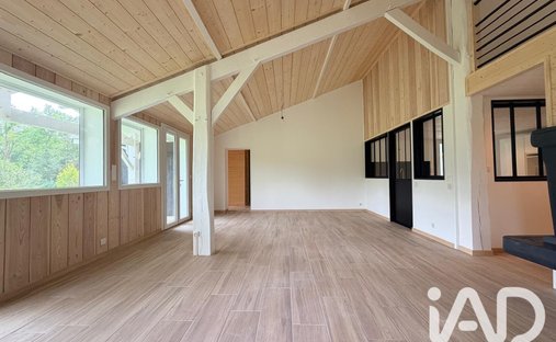 House in Saumos, Nouvelle-Aquitaine, France 1
