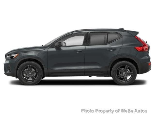 Volvo XC40 in Calverton, NY, United States 4 - 18672300