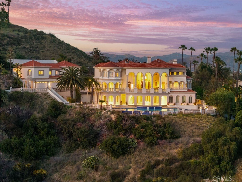 House in Santa Ana, California, United States 3 - 18670609
