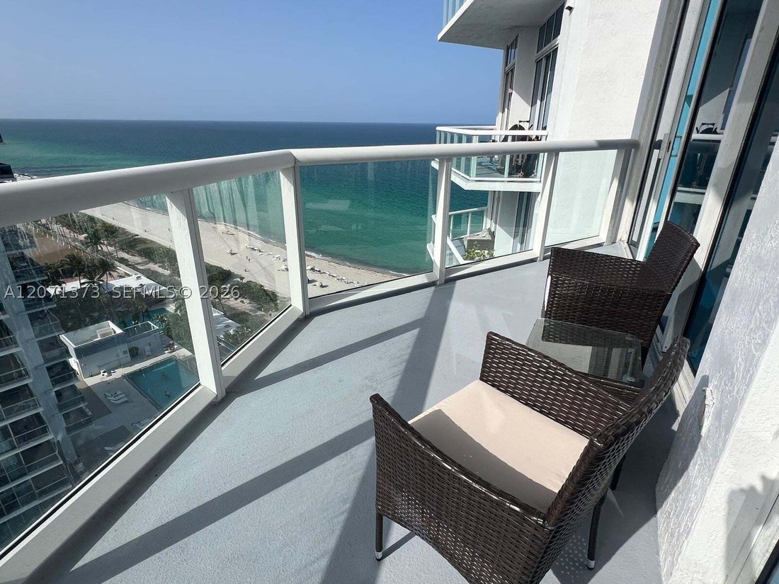 Condo in Miami Beach, Florida, United States 3 - 18663497