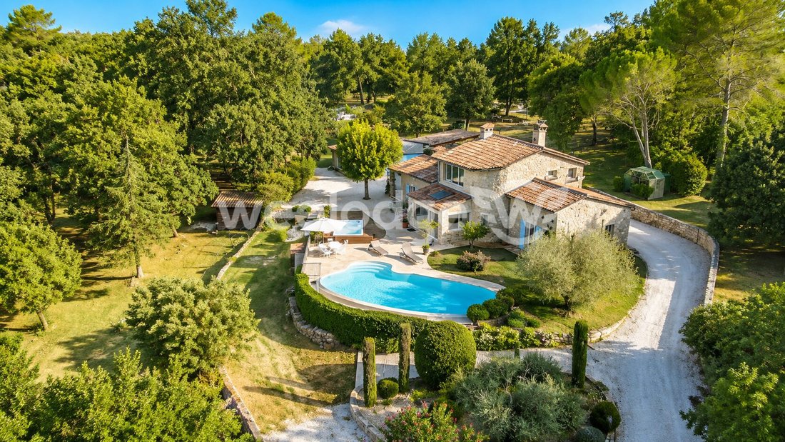 House in Fayence, Provence-Alpes-Côte d'Azur, France 1 - 18665446