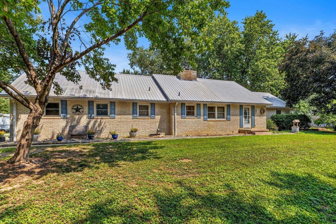 House in Mahomet, Illinois, United States 3 - 18666154