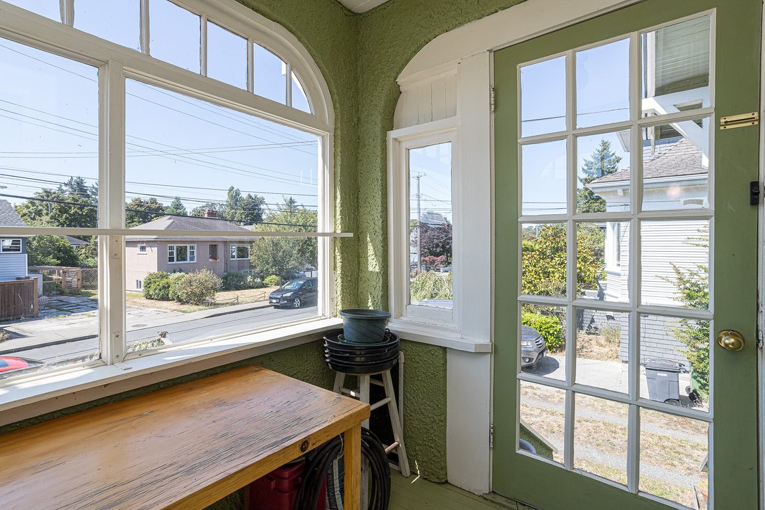 House in Victoria, British Columbia, Canada 2 - 18665570
