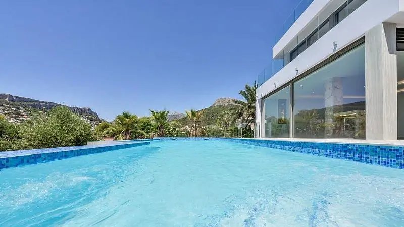 Villa in Calp / Calpe, Valencian Community, Spain 1 - 18665878
