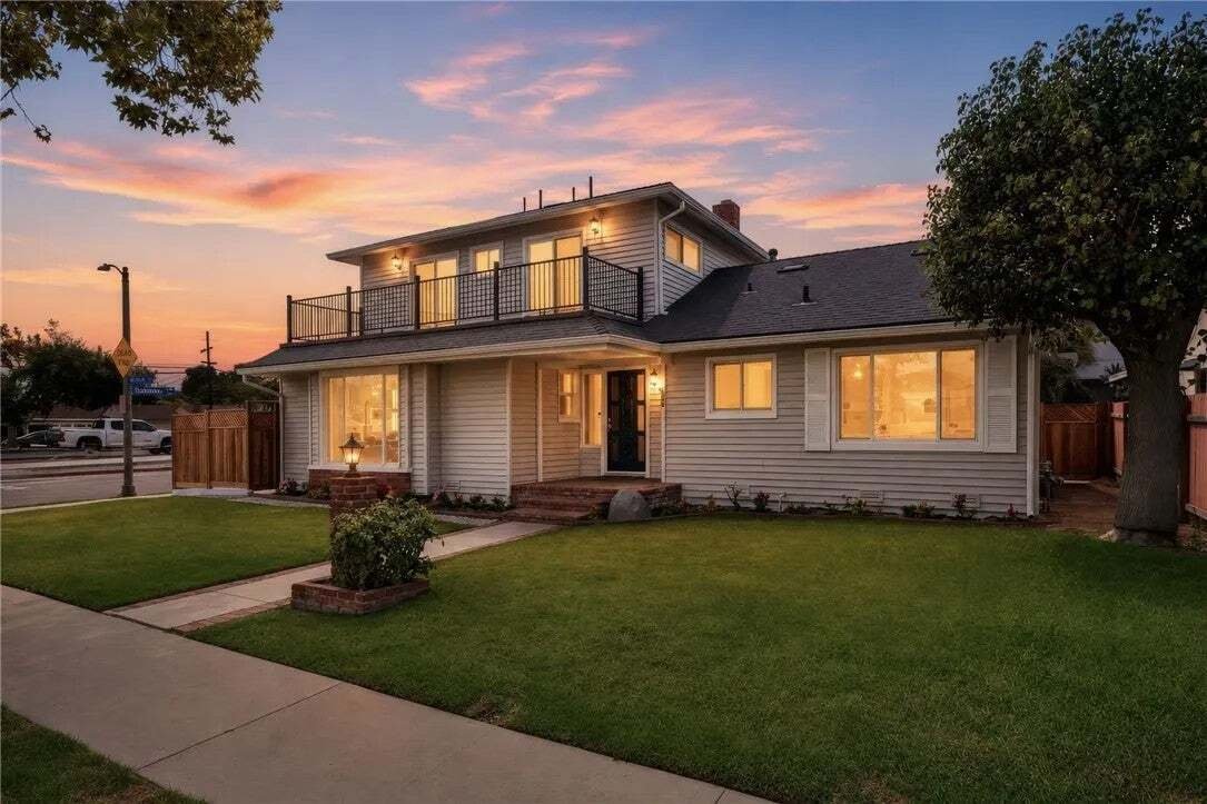House in Signal Hill, California, United States 2 - 18666202