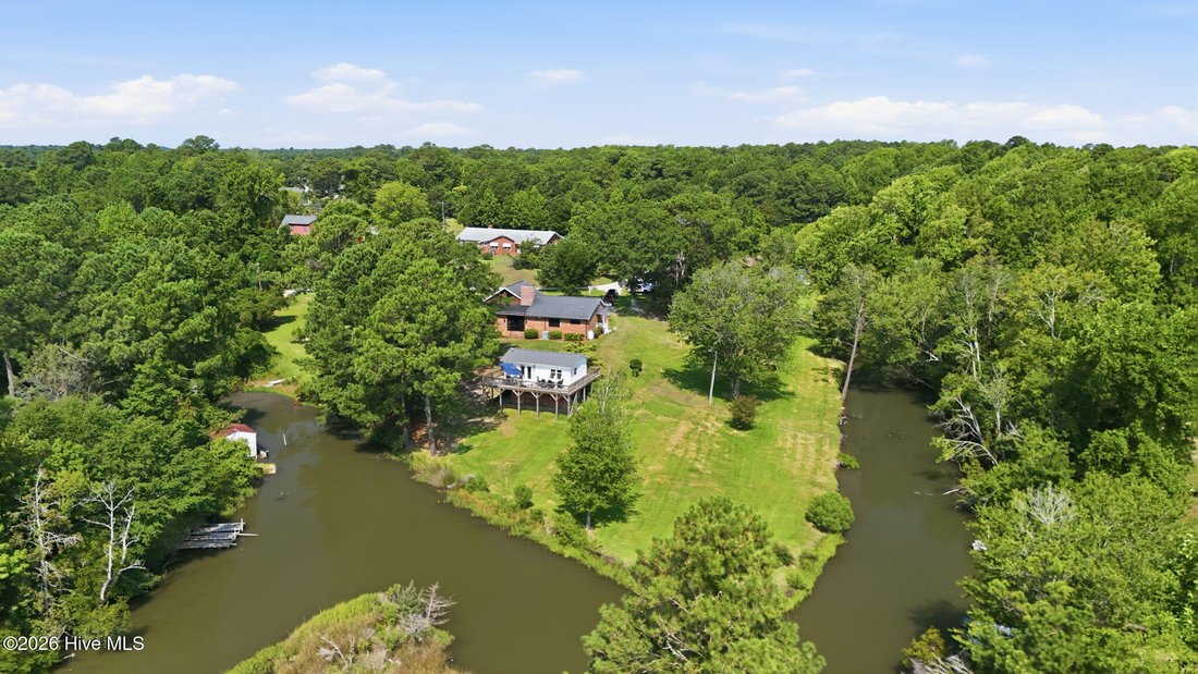 House in Cedar Point, North Carolina, United States 4 - 18650935