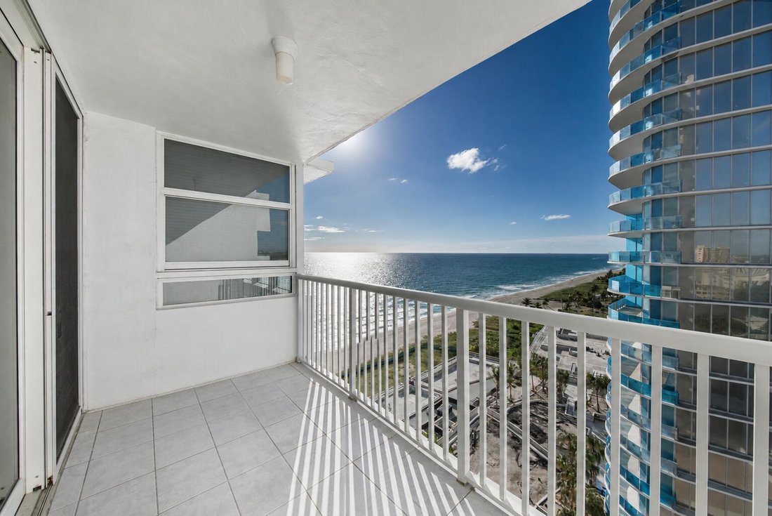 Condominio en Hillsboro Beach, Florida, Estados Unidos 1 - 18638004