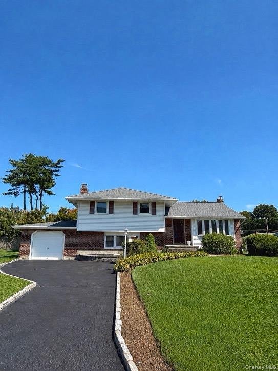 House in Commack, New York, United States 1 - 18672404
