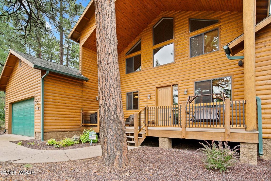 Pinetop, Arizona, United States 3 - 18668750