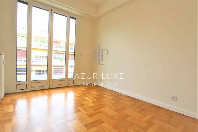 Apartment in Liberation, Nice, France 4 - 15768527