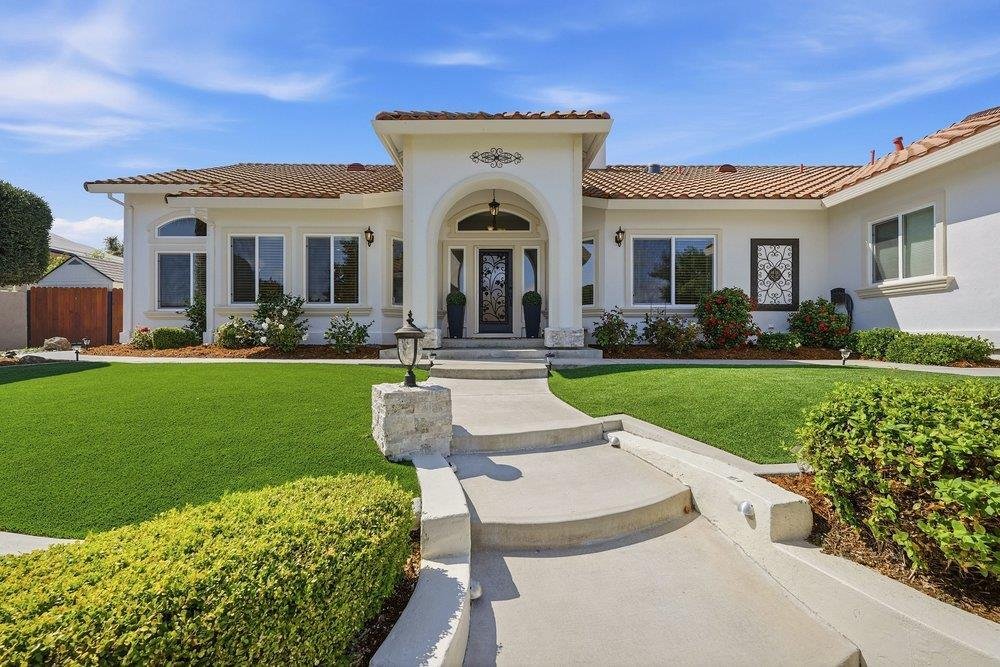 House in Hollister, California, United States 3 - 18666943