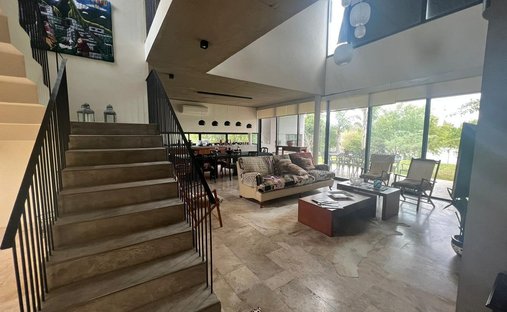 House in Tigre, Buenos Aires Province, Argentina 1
