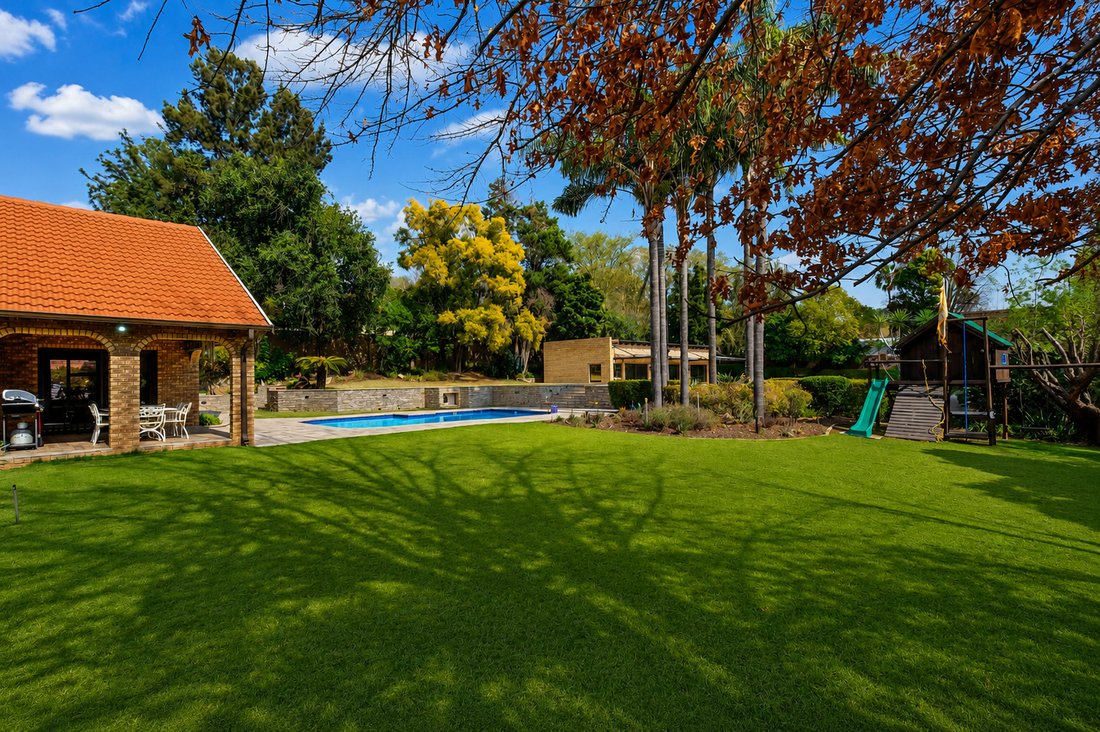 House in Hurlingham, Sandhurst, Gauteng 2 - 18670100