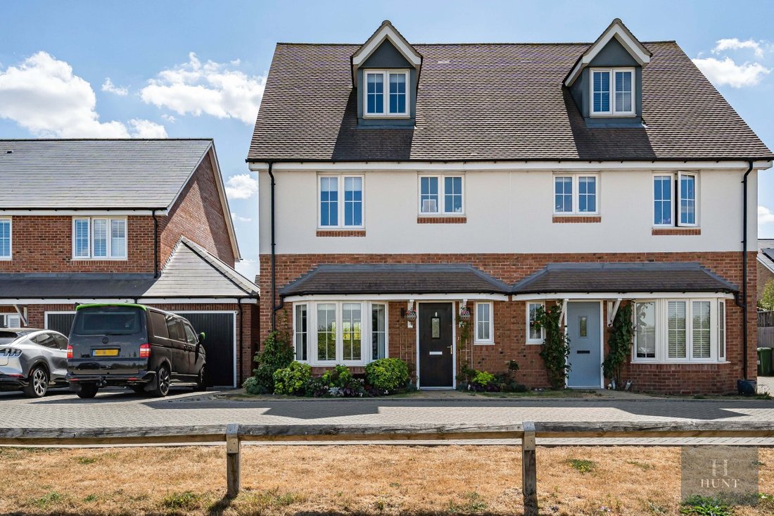 House in Haddenham, England 1 - 18659013