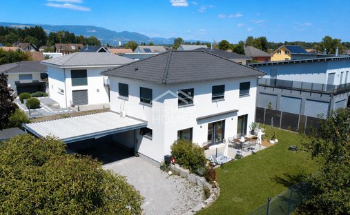 House in Kriegstetten, Solothurn, Switzerland 1