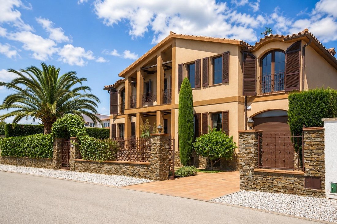 House in Empuriabrava, Catalonia, Spain 2 - 18666607