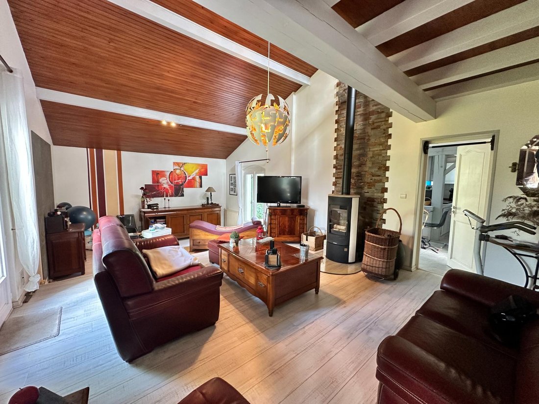 House in Fargues-Saint-Hilaire, Nouvelle-Aquitaine, France 5 - 17366015