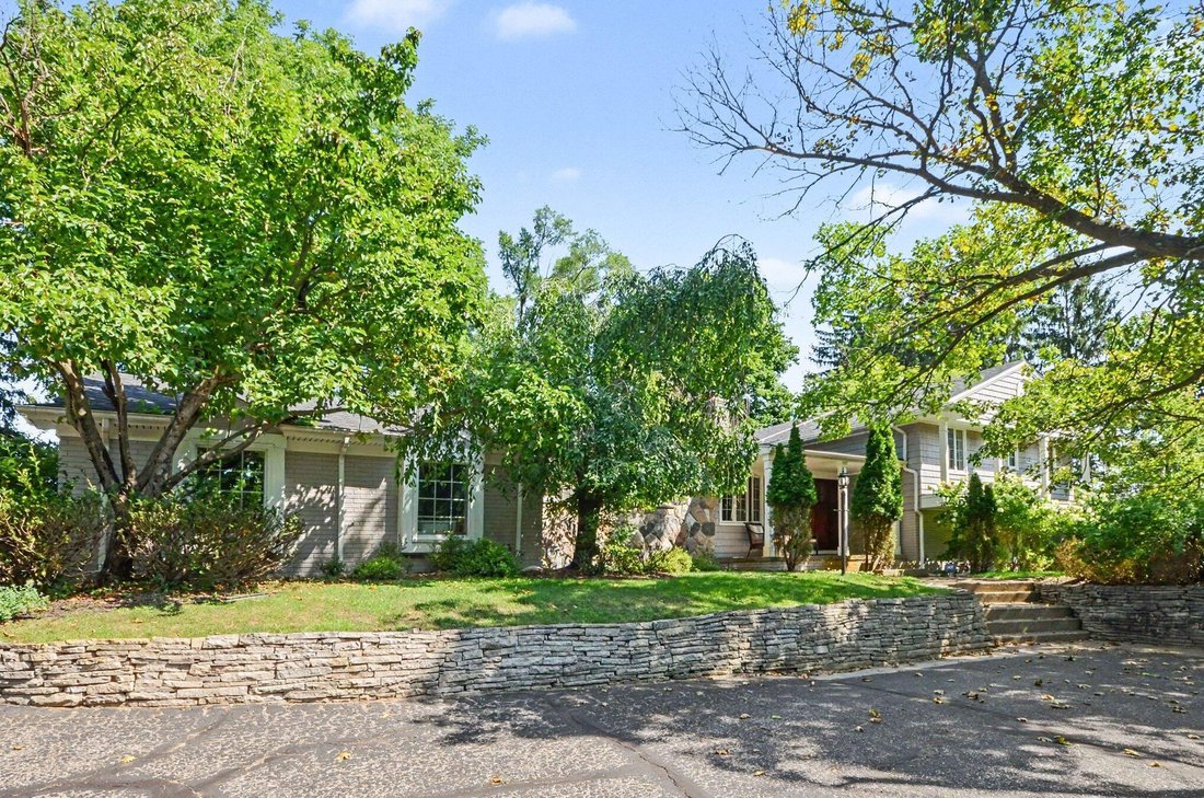 House in Beverly Hills, Michigan, United States 1 - 18670235