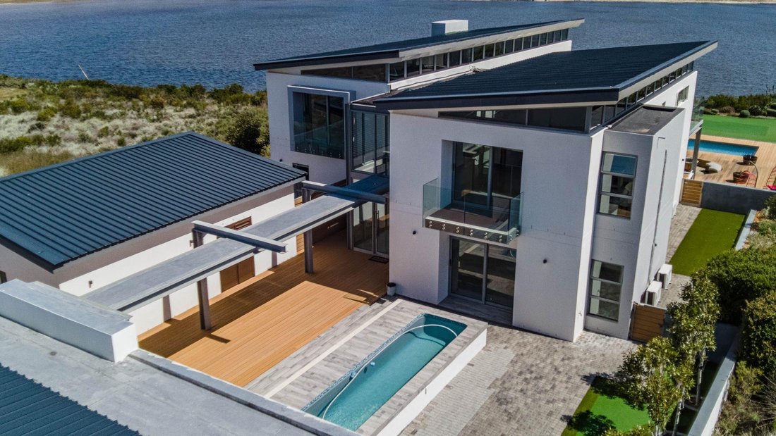 Country House in Overstrand Local Municipality, Western Cape, South Africa 4 - 18665084