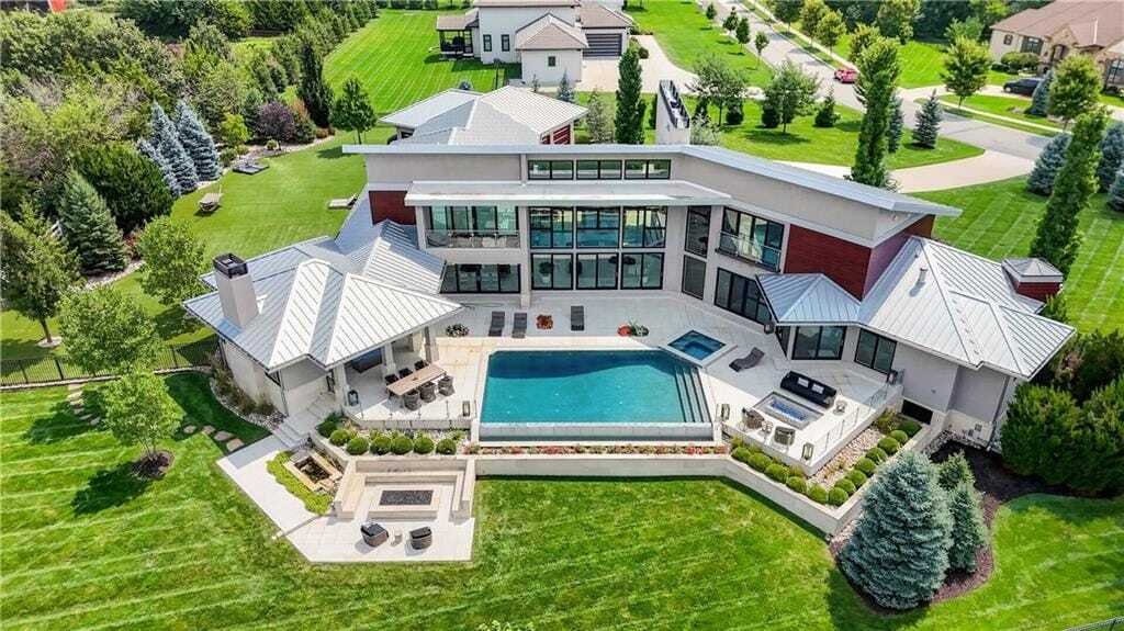 House in Overland Park, Kansas, United States 1 - 18665300