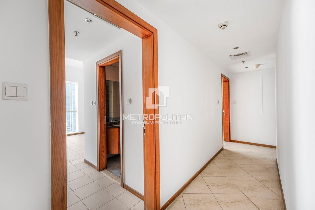 Apartment in JLT / Jumeirah Lakes Towers, Dubai, United Arab Emirates 4 - 18661095