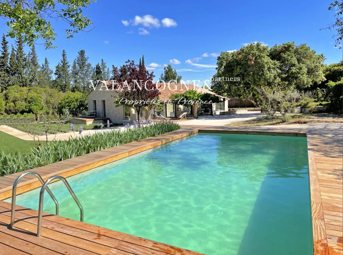 House in Eygalières, Provence-Alpes-Côte d'Azur, France 2 - 14733988
