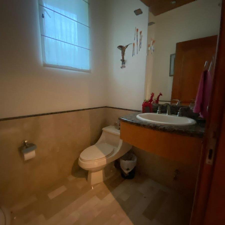 House in Quito, Pichincha, Ecuador 3 - 18661407
