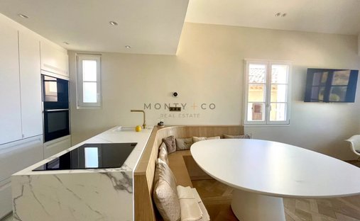 House in Zone Ouest Urbaine, Saint-Tropez, France 1