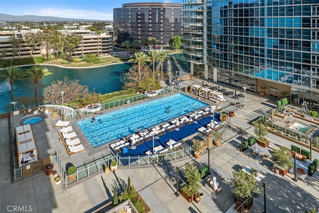 Condo in Santa Ana, California, United States 1 - 18479365
