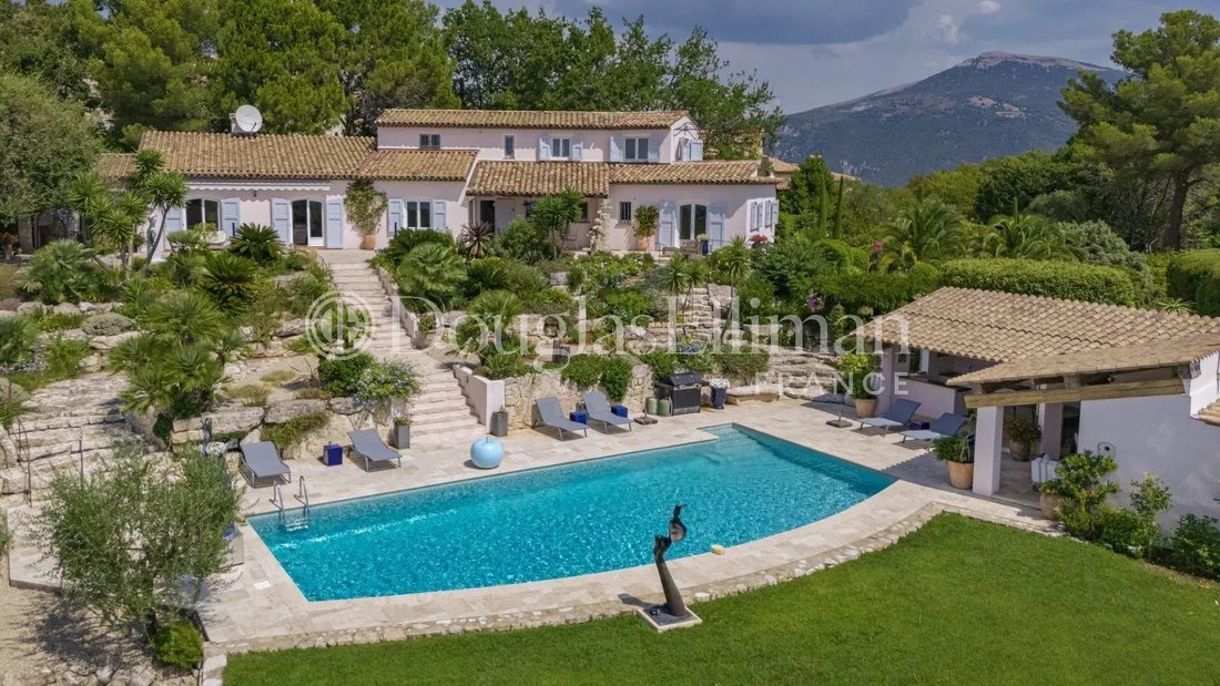 Villa in Châteauneuf-Grasse, Provence-Alpes-Côte d'Azur, France 1 - 18671792