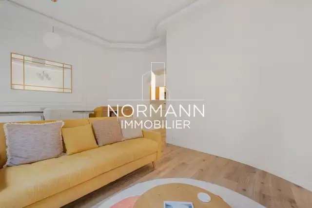 Apartment in Enfants Rouges, Paris 3e Arrondissement, Paris 4 - 18220107