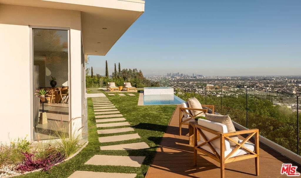 House in Los Angeles, California, United States 2 - 18665730