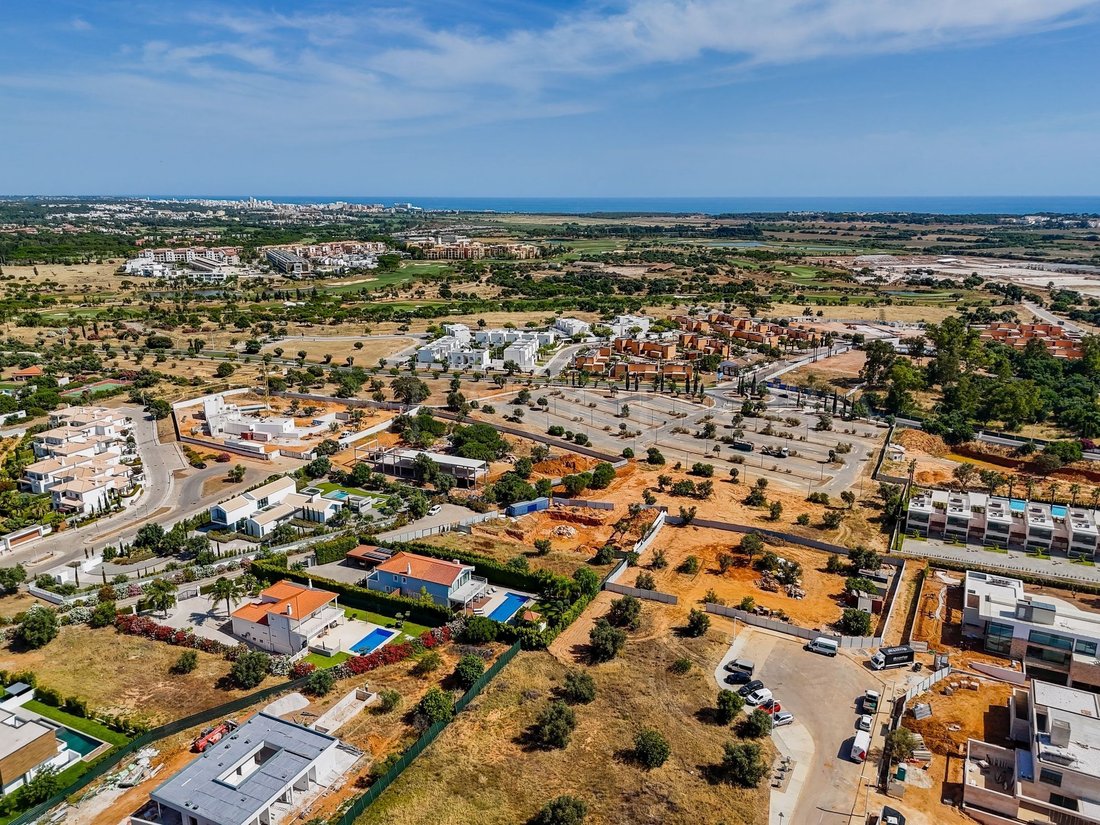 Land in Vilamoura, Quarteira, Algarve 5 - 18664779