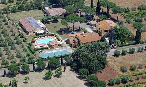 Estate in Cecina Centro, Cecina, Tuscany 1 - 18668068