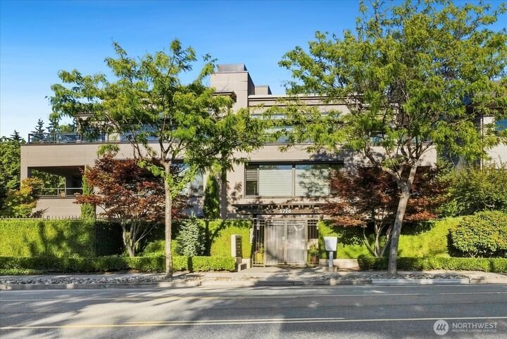 Condo in Kirkland, Washington, United States 1 - 18670579