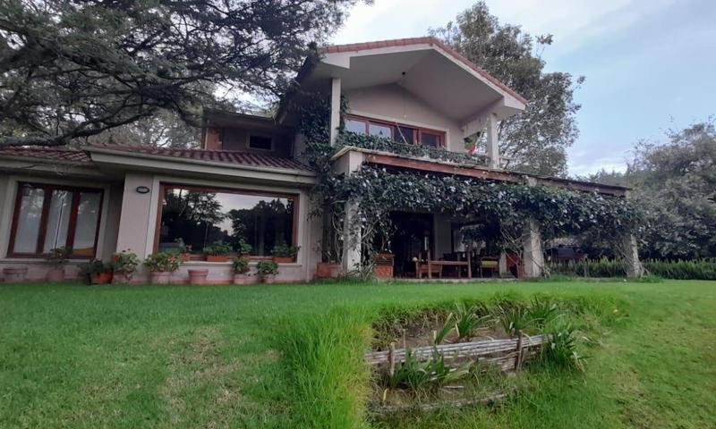 Land in Quito, Pichincha, Ecuador 1 - 18661436