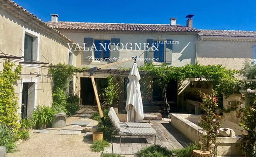 Country House in Mollégès, Provence-Alpes-Côte d'Azur, France 1