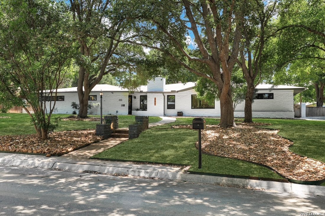 House in San Antonio, Texas, United States 2 - 18659721