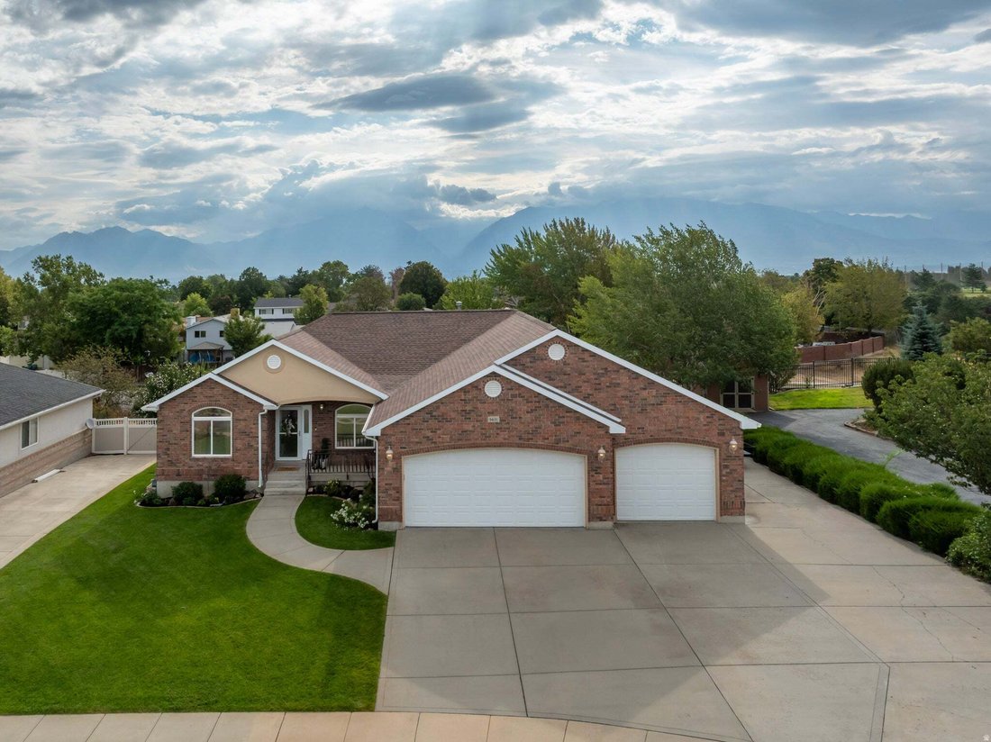 House in South Jordan, Utah, United States 2 - 18659352