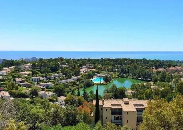 House in Route de Grasse, Villeneuve-Loubet, France 2 - 17386018