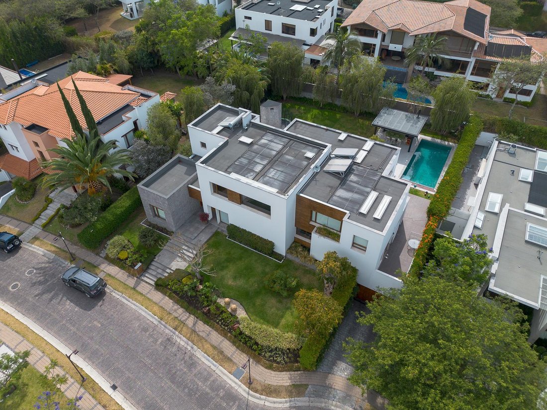 House in Quito, Pichincha, Ecuador 2 - 18660428