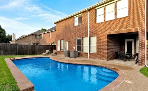 House in Arlington, Texas, United States 1