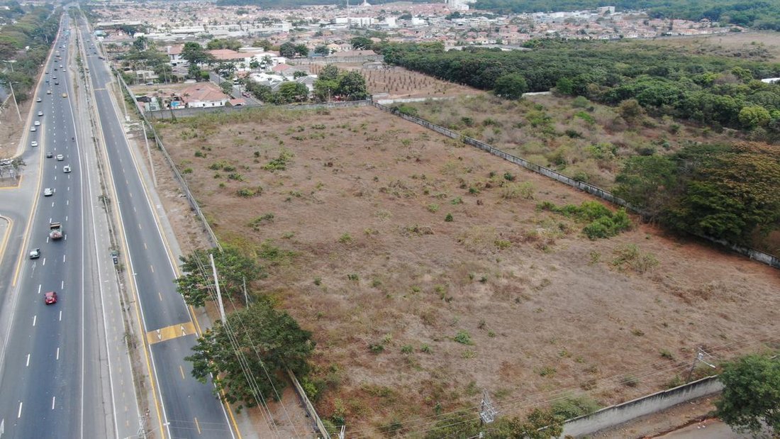 Land in Guayaquil, Guayas, Ecuador 4 - 18660388