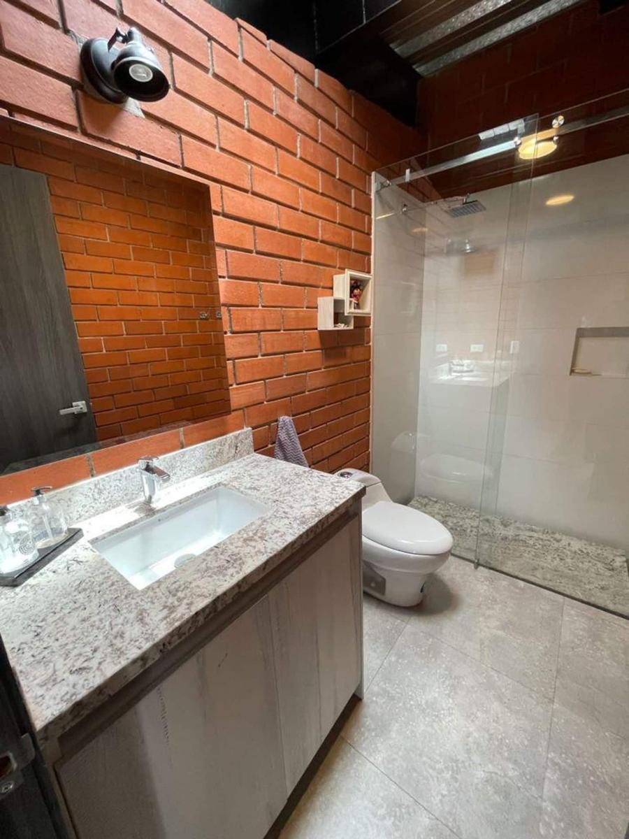 Land in Quito, Pichincha, Ecuador 4 - 18660639